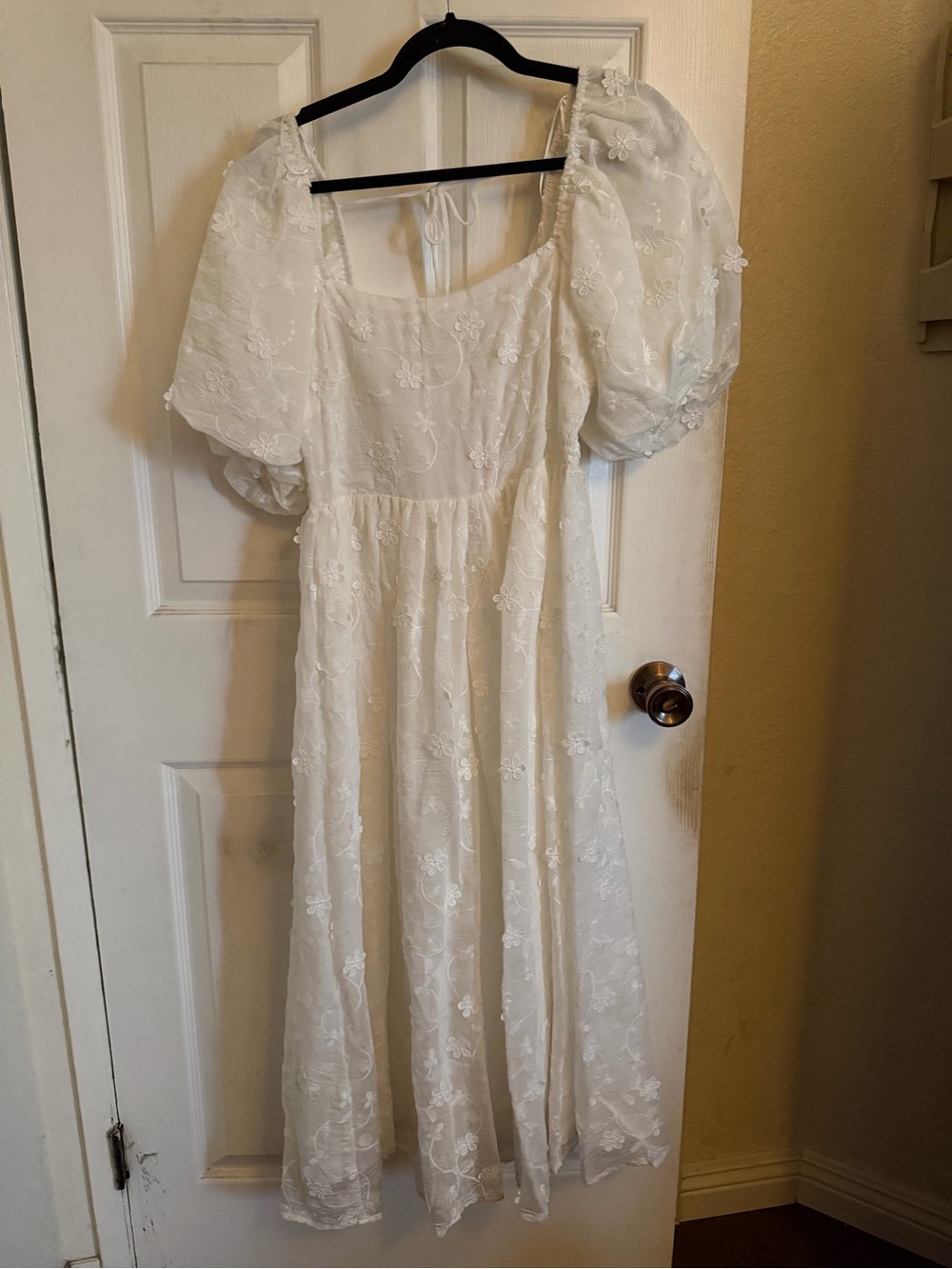 White Puff-Sleeve Embroidered Dress